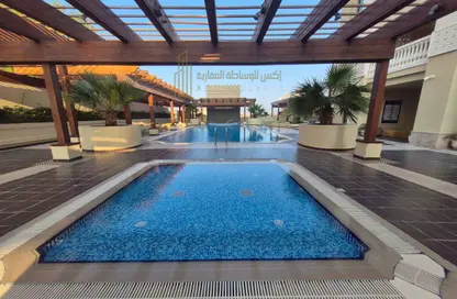 Apartment - 1 Bedroom - 2 Bathrooms for rent in West Porto Drive - Porto Arabia - The Pearl Island - Doha