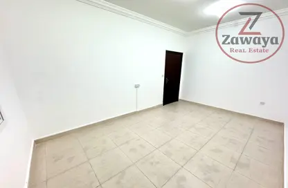 Apartment - 2 Bedrooms - 2 Bathrooms for rent in Fereej Kulaib - Doha