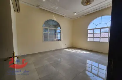 Empty Room image for: Apartment - 1 Bedroom - 1 Bathroom for rent in Oriental Village - Al Aziziyah - Al Aziziyah - Doha, Image 1