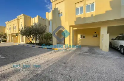 مجمع سكني - 5 غرف نوم - 5 حمامات للايجار في الغرافة - الغرافة - الدوحة