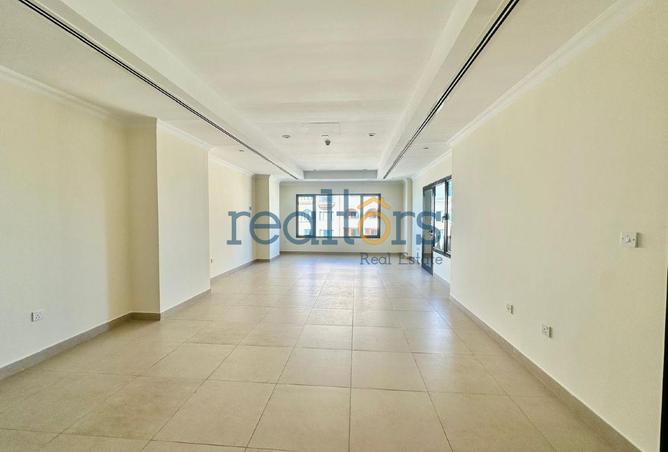 999187 - Property Image 2