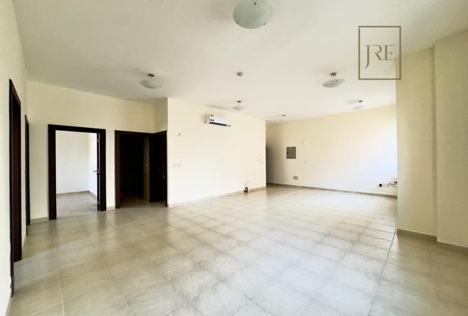 965798 - Property Image 2