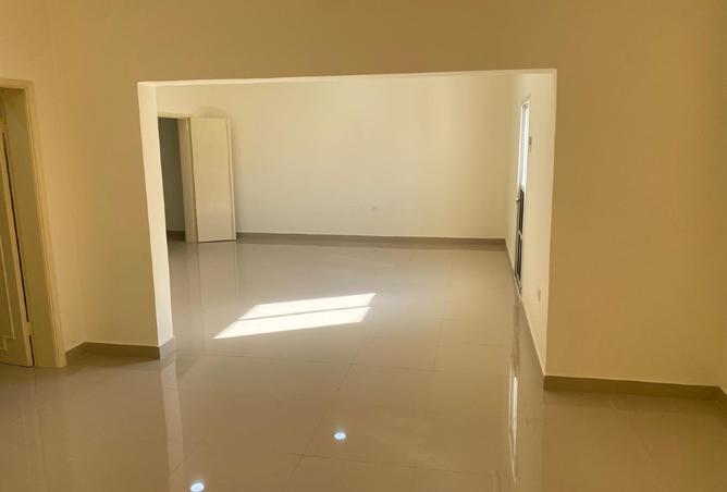 1002940 - Property Image 3