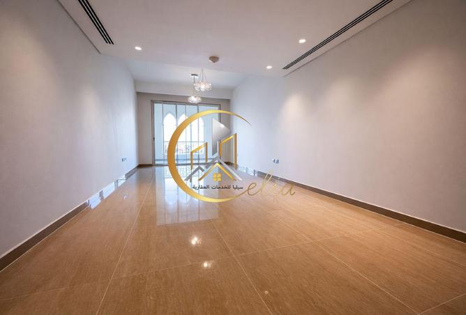 998677 - Property Image 2