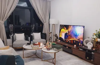 Apartment - 2 Bedrooms - 2 Bathrooms for rent in Lusail Marina Heights - Marina District - Lusail