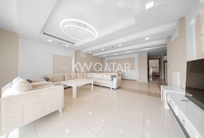 990745 - Property Image 3