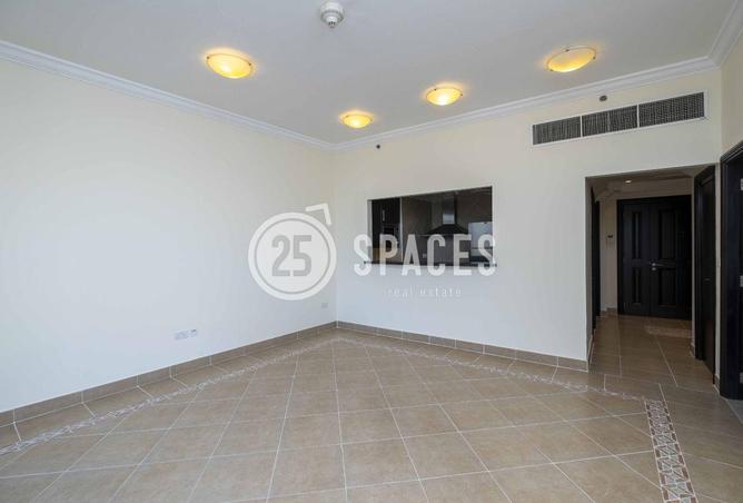 967429 - Property Image 2