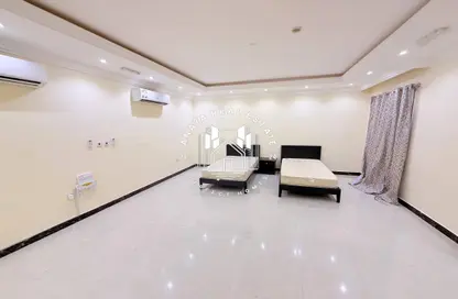 Apartment - Studio - 1 Bathroom for rent in Al Mansoura - Doha