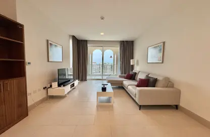 Apartment - 1 Bedroom - 2 Bathrooms for rent in Viva West - Viva Bahriyah - The Pearl Island - Doha
