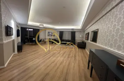 Apartment - 1 Bedroom - 2 Bathrooms for sale in Bin Al Sheikh Towers - Al Mirqab Al Jadeed - Doha