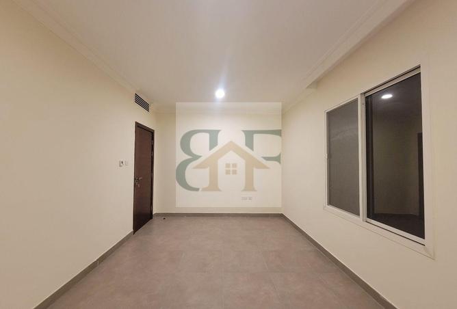 933603 - Property Image 3
