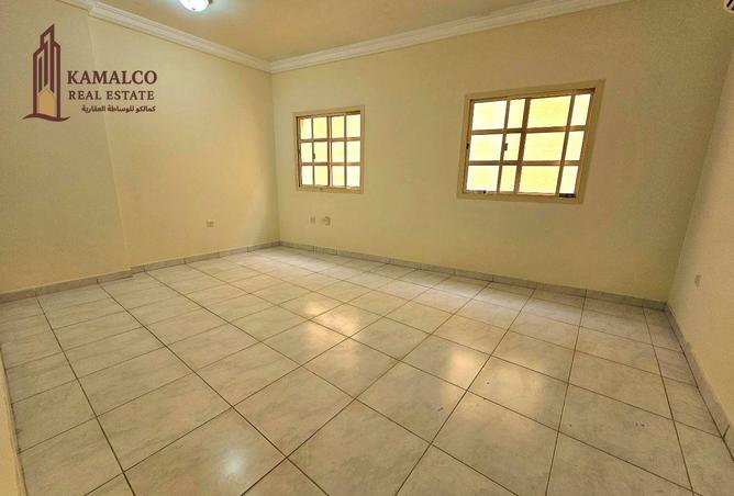 940231 - Property Image 3
