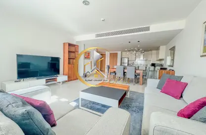 Duplex - 3 Bedrooms - 5 Bathrooms for rent in Viva Central - Viva Bahriyah - The Pearl Island - Doha