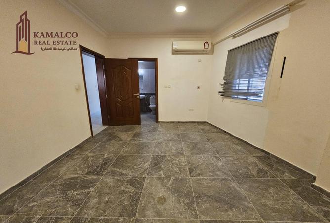942232 - Property Image 3