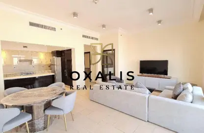 Apartment - 1 Bedroom - 2 Bathrooms for rent in Carnaval - Qanat Quartier - The Pearl Island - Doha