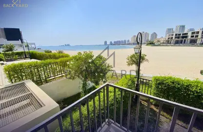 Apartment - Studio - 1 Bathroom for rent in La Plage Centrale - La Plage - The Pearl Island - Doha