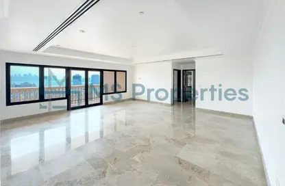 Apartment - 2 Bedrooms - 3 Bathrooms for sale in East Porto Drive - Porto Arabia - The Pearl Island - Doha