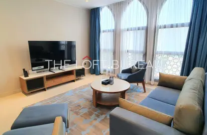 Apartment - 2 Bedrooms - 3 Bathrooms for rent in La Plage Centrale - La Plage - The Pearl Island - Doha