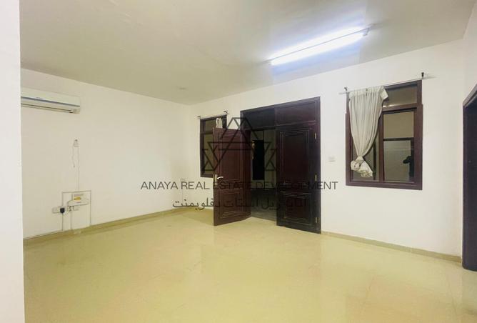 937739 - Property Image 2