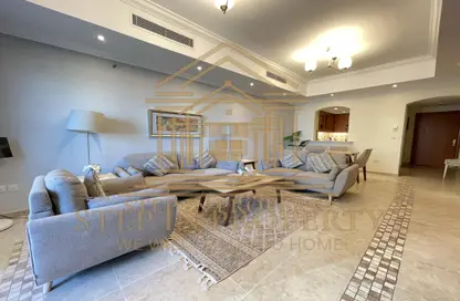 Apartment - 2 Bedrooms - 3 Bathrooms for rent in East Porto Drive - Porto Arabia - The Pearl Island - Doha