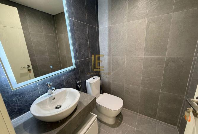 993711 - Property Image 2