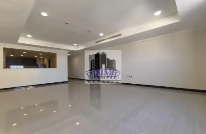 Apartment - 1 Bedroom - 2 Bathrooms for rent in Tower 21 - Porto Arabia - The Pearl Island - Doha
