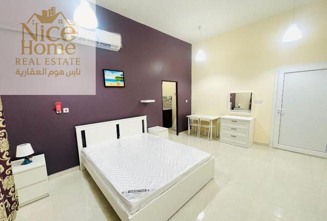 904061 - Property Image 2