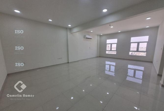 954884 - Property Image 2