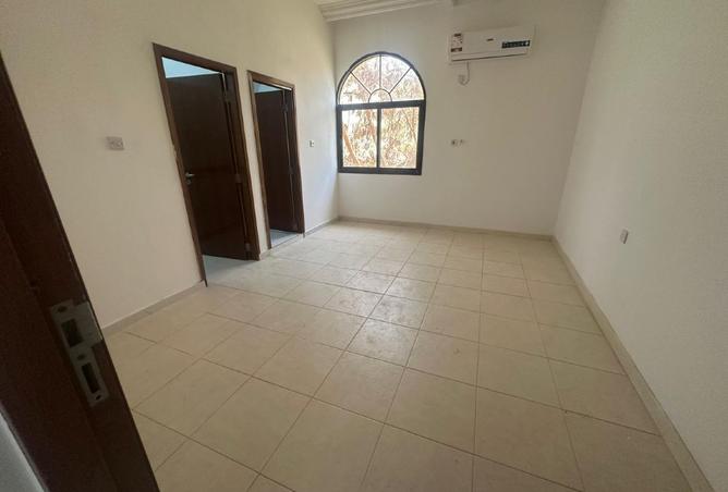 985944 - Property Image 2