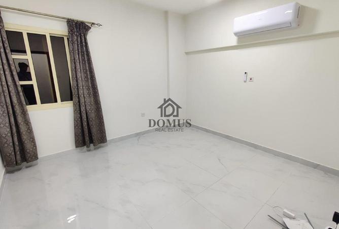 990907 - Property Image 2