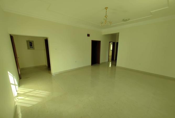 963111 - Property Image 3