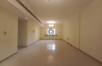 Apartment - 3 Bedrooms - 3 Bathrooms for rent in Thabit Bin Zaid Street - Al Mansoura - Doha