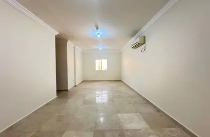 Apartment - 2 Bedrooms - 2 Bathrooms for rent in Al Sadd Road - Al Sadd - Doha