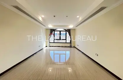 Apartment - 2 Bedrooms - 3 Bathrooms for rent in East Porto Drive - Porto Arabia - The Pearl Island - Doha