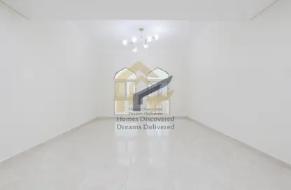 Apartment - 2 Bedrooms - 2 Bathrooms for rent in Al Nasr Street - Al Nasr - Doha