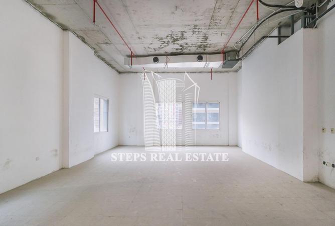 Shop - Studio for rent in Al Sadd Road - Al Sadd - Doha