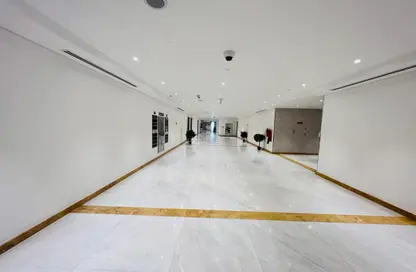 صورة لـ غرفة فارغة مساحات مكتبية - استوديو - 2 حمامات للايجار في مركز المدينة - مركز المدينة - مدينة قطر الترفيهية - الوسيل ، صورة رقم 1
