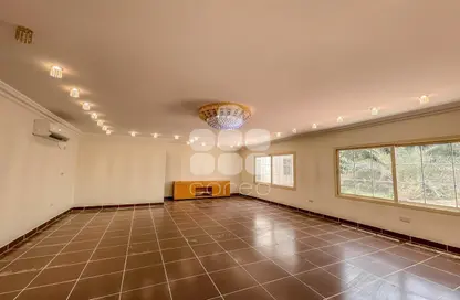Villa - 3 Bedrooms - 4 Bathrooms for rent in West Gate - West Bay Lagoon - Doha