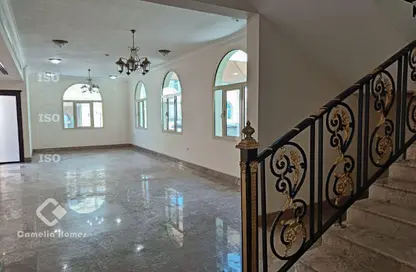 مجمع سكني - 5 غرف نوم - 6 حمامات للايجار في شارع النعيجة - النعيجة - الدوحة