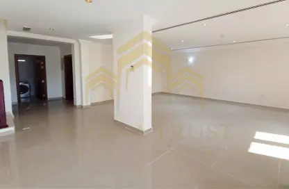 Empty Room image for: Compound - 4 Bedrooms - 4 Bathrooms for rent in Bab Al Rayyan - Muraikh - AlMuraikh - Doha, Image 1
