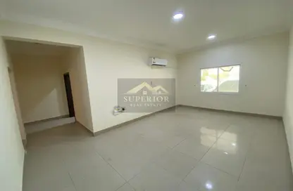 Apartment - 3 Bedrooms - 3 Bathrooms for rent in Bu Hamour Street - Abu Hamour - Doha