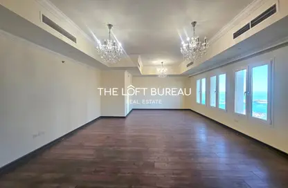 Apartment - 3 Bedrooms - 4 Bathrooms for rent in West Porto Drive - Porto Arabia - The Pearl Island - Doha