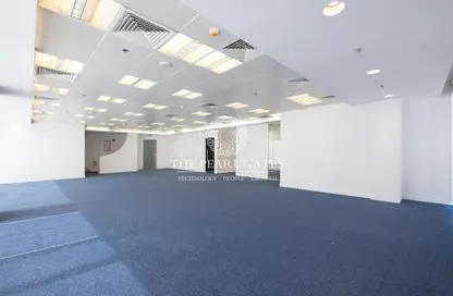Full Floor - Studio for rent in Ras Abu Aboud - Doha