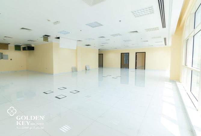 950823 - Property Image 2