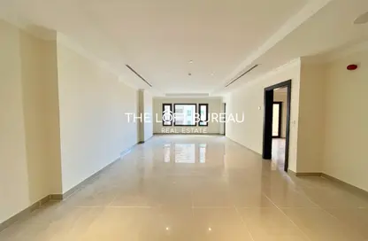 Apartment - 1 Bedroom - 2 Bathrooms for rent in East Porto Drive - Porto Arabia - The Pearl Island - Doha