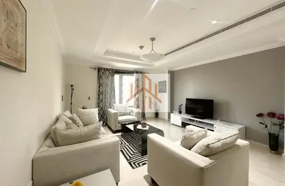 Apartment - 2 Bedrooms - 2 Bathrooms for rent in West Porto Drive - Porto Arabia - The Pearl Island - Doha