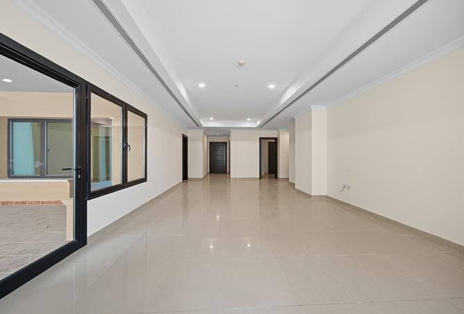 929158 - Property Image 2
