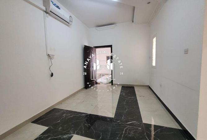 978390 - Property Image 2