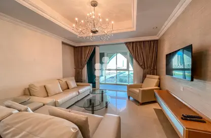 Living Room image for: Apartment - 2 Bedrooms - 3 Bathrooms for rent in Viva West - Viva Bahriyah - The Pearl Island - Doha, Image 1