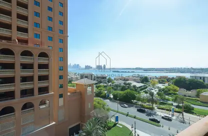 Apartment - 1 Bedroom - 2 Bathrooms for rent in East Porto Drive - Porto Arabia - The Pearl Island - Doha